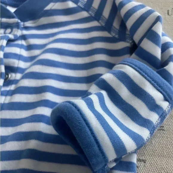 Hanna Andersson Striped Footie NB - Picture 2 of 4